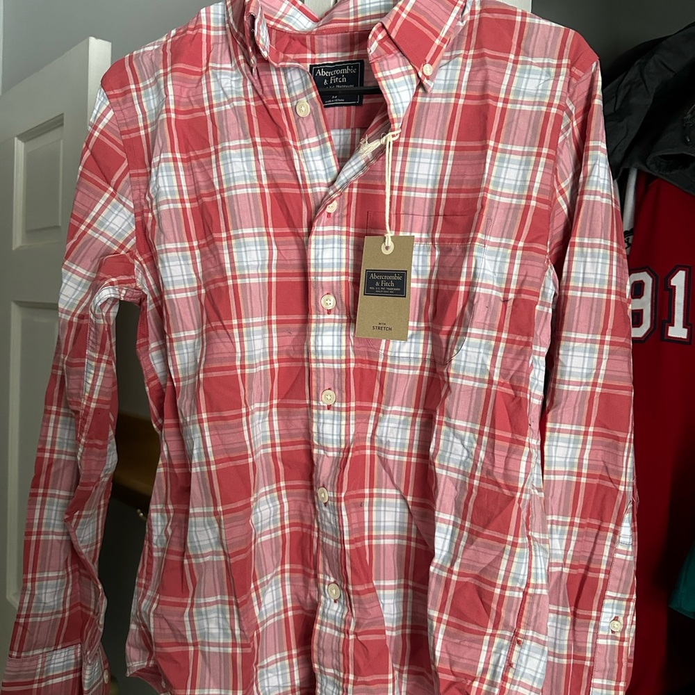 Abercrombie & Fitch Coral and White Plaid Button-Down Shirt